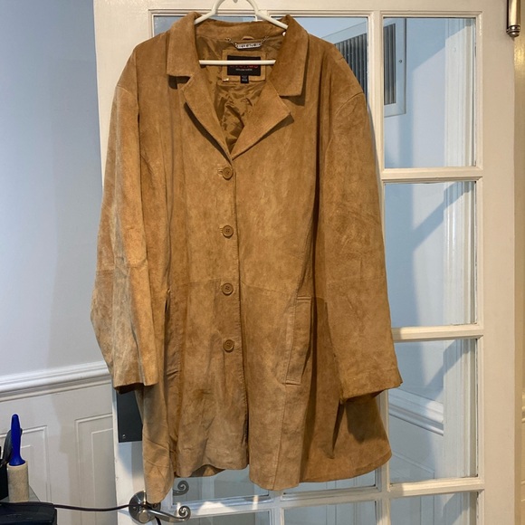 Avenue Jackets & Blazers - Avenue size 30-32 Genuine Suede Coat good condition